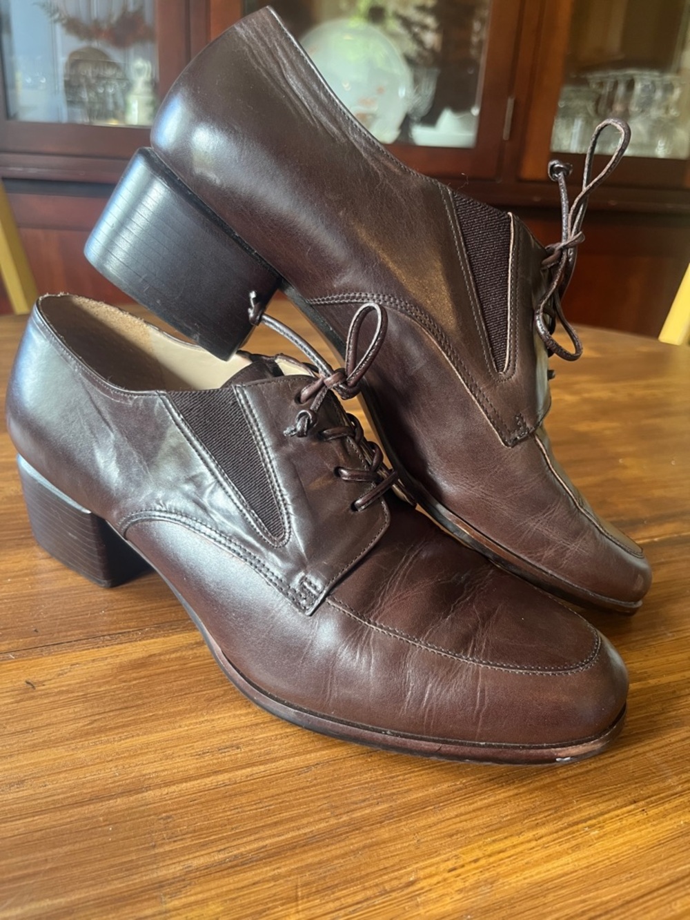Enzo Angiolini Brown Leather Lace-Up Derby Heels